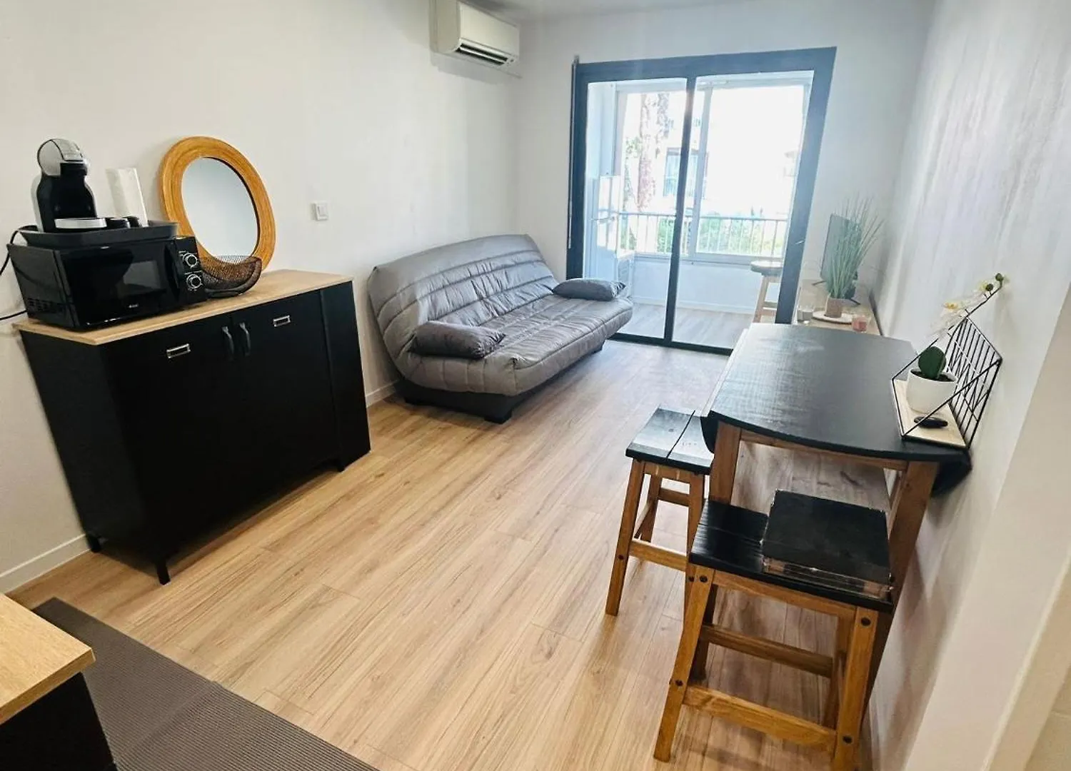 Location Vacances T2 Frejus France